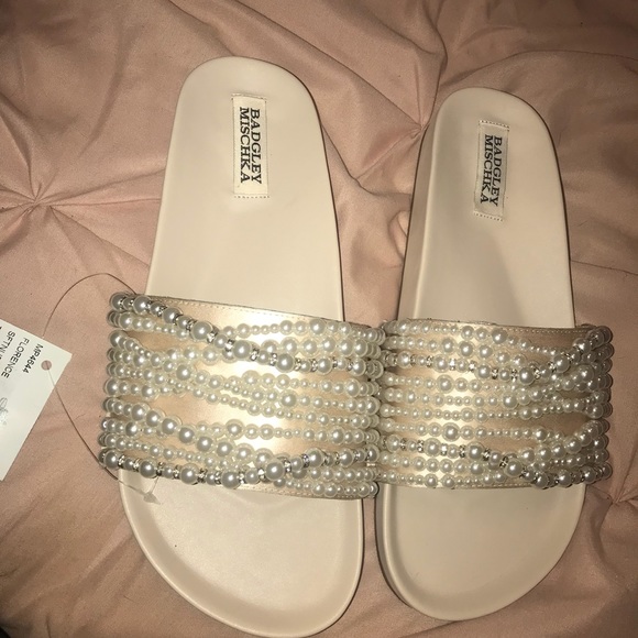 badgley mischka pearl slides